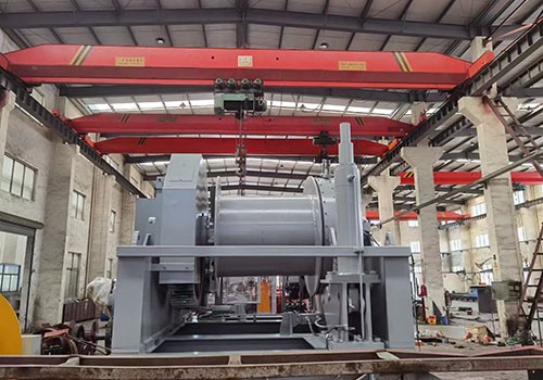 Electric windlass, electric winch, hydraulic double drum towing machine are sent to Fujian Shipyard