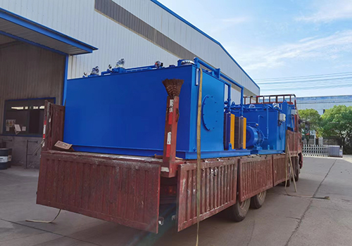 Three sets of hydraulic pump stations were sent to Yangzhou Shipyard