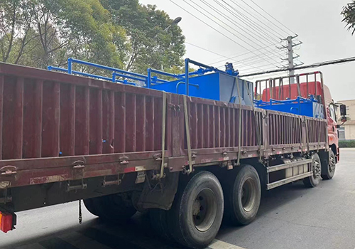 Two sets of 90kw hydraulic pump stations are sent to Runyang