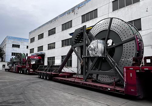80KN and 45KN hose winches have been shipped