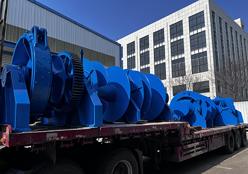 60mm hydraulic anchor winch combination machine shipped