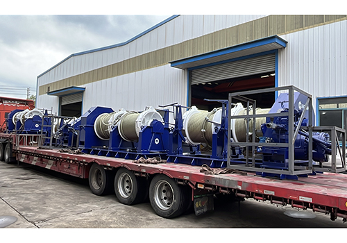 200KN double drum winch and 250KN double drum winch and supporting pump station are delivered